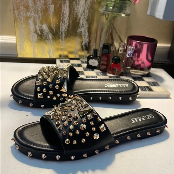 Cape Robbin Black and Gold Sandals with Bold Design Studsed - Picture 13 of 16